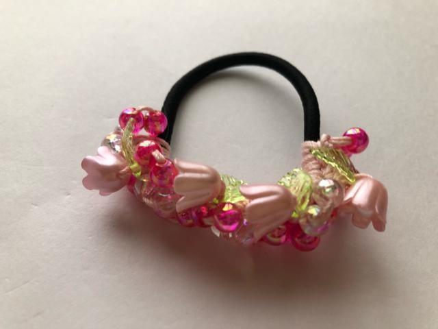 ハンドメイド ヘアゴム  キラキラビーズ盛り盛り♪ お花 葉っぱ ピンク < 女性ファッション  ハンドメイド ヘアゴム  キラキラビーズ盛り盛り♪ お花 葉っぱ ピンク < 女性ファッションの