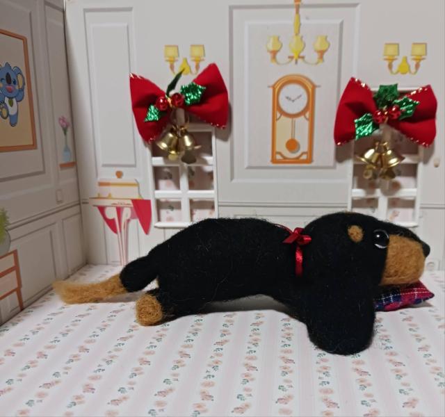 ダックスフント 羊毛フェルト ぬいぐるみ サンタ帽付き < ペット/手芸/園芸 ダックスフント 羊毛フェルト ぬいぐるみ サンタ帽付き < ペット/手芸/園芸の