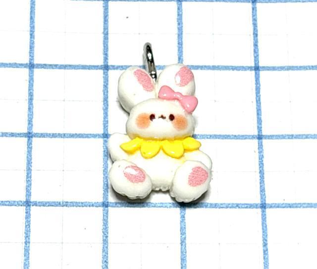 5297 小さめ黄色のステイのうさぎちゃん 2個 ウサギ 樹脂パーツ アクセサリーチャーム < ペット/手芸/園芸 5297 小さめ黄色のステイのうさぎちゃん 2個 ウサギ 樹脂パーツ アクセサリーチャーム < ペット/手芸/園芸の