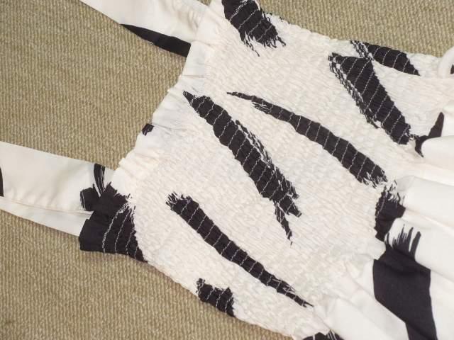 未使用☆ノースリーブ*シフォンフレアワンピース*個性的 < 女性ファッション  未使用☆ノースリーブ*シフォンフレアワンピース*個性的 < 女性ファッションの
