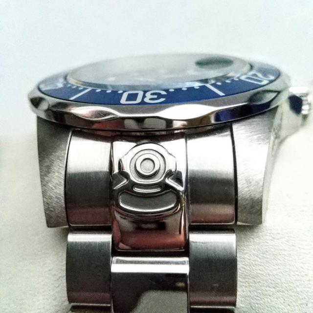 Invicta grand Diver 300M ダイバーウォッチ インビクタ 腕時計 自動巻き movement SEIKO製 < 男性アクセサリー/時計  Invicta grand Diver 300M ダイバーウォッチ インビクタ 腕時計 自動巻き movement SEIKO製 < 男性アクセサリー/時計の