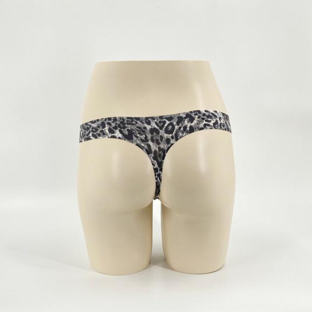 LLサイズ!3枚セット!シームレス!アニマル柄!ストレッチ!フィット!エレガント!Tバックショーツ!シルクのような肌触り!新品! < 女性ファッション  LLサイズ!3枚セット!シームレス!アニマル柄!ストレッチ!フィット!エレガント!Tバックショーツ!シルクのような肌触り!新品! < 女性ファッションの