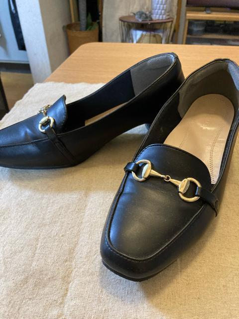 L黒ビットパンプス < 女性ファッション  L黒ビットパンプス  < 女性ファッションの