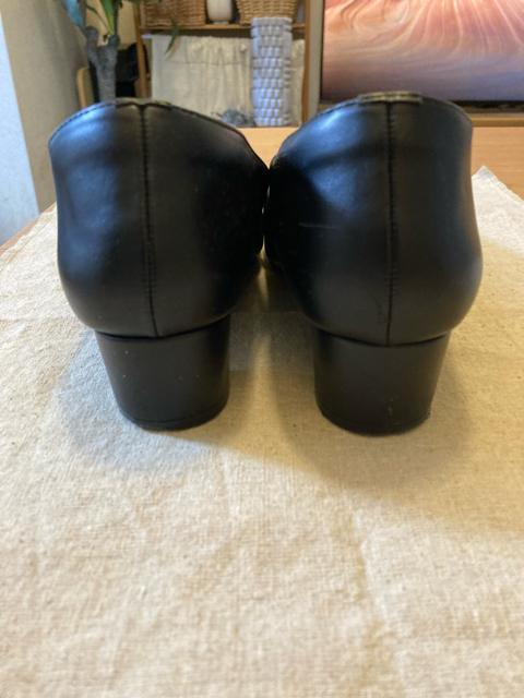 L黒ビットパンプス < 女性ファッション  L黒ビットパンプス < 女性ファッションの