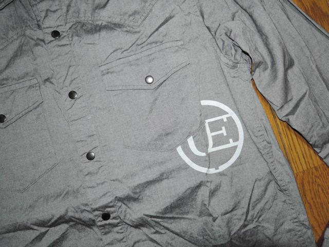 uniform experiment ユニフォームエクスペリメント ウエスタンシャツ 1 灰 UE サークルロゴLOGO長袖シャツ < ブランド  uniform experiment ユニフォームエクスペリメント ウエスタンシャツ 1 灰 UE サークルロゴLOGO長袖シャツ < ブランドの