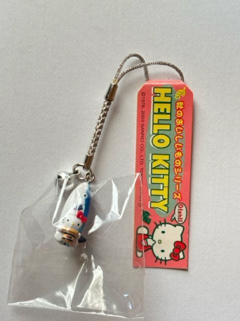 ハローキティ★2003★食べ物パーティ限定★秋の味覚 秋刀魚ver.★根付け < 家電/AV ハローキティ★2003★食べ物パーティ限定★秋の味覚 秋刀魚ver.★根付け < 家電/AVの