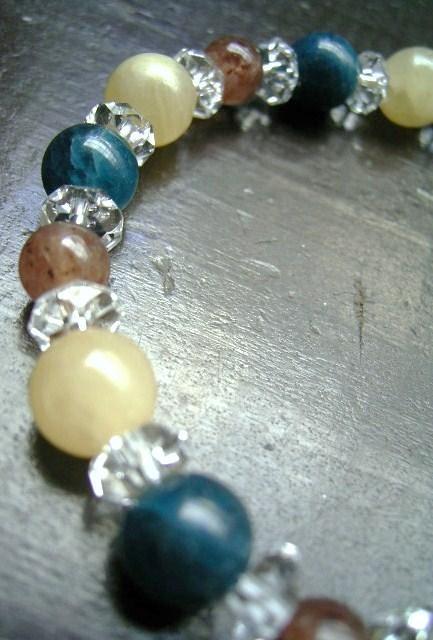 アパタイトxアラゴナイトxモスコバイトブレスレット < 女性アクセサリー/時計 アパタイトxアラゴナイトxモスコバイトブレスレット < 女性アクセサリー/時計の