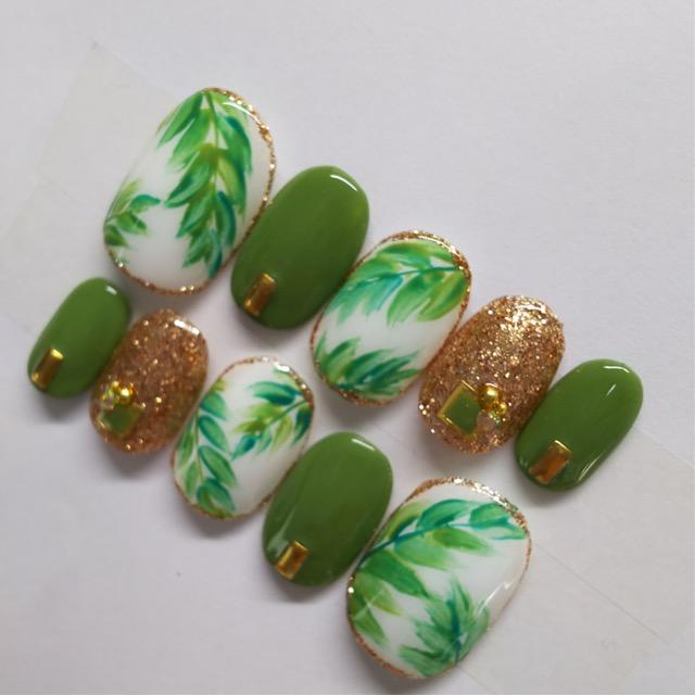 LBNYLA☆Bショートオーバル♪ボタニカルペイント.カーキ.ゴールドラメグリッター < 香水/コスメ/ネイル LBNYLA☆Bショートオーバル♪ボタニカルペイント.カーキ.ゴールドラメグリッター < 香水/コスメ/ネイルの