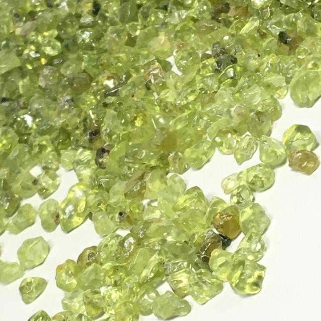 《浄化用さざれ》ミャンマー産 ペリドット 200g < インテリア/ライフ  《浄化用さざれ》ミャンマー産 ペリドット 200g  < インテリア/ライフの