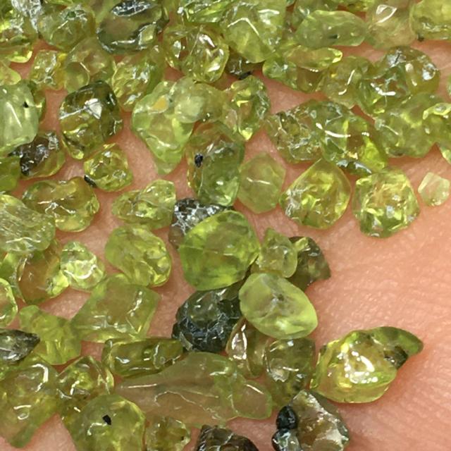 《浄化用さざれ》ミャンマー産 ペリドット 200g < インテリア/ライフ  《浄化用さざれ》ミャンマー産 ペリドット 200g < インテリア/ライフの