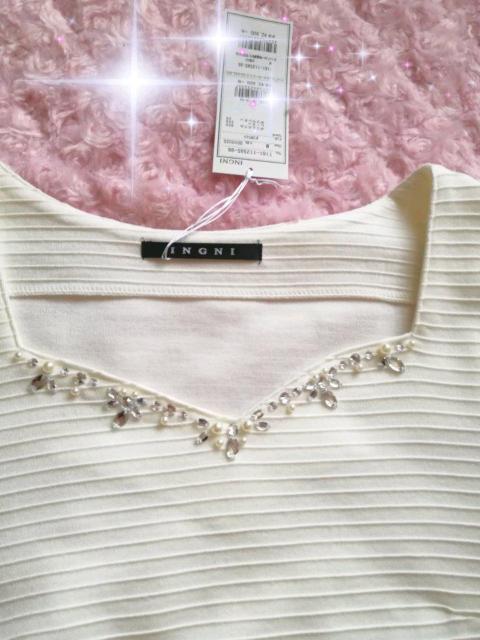 新品☆イング*リップルハートネック装飾付トップス < ブランド  新品☆イング*リップルハートネック装飾付トップス < ブランドの