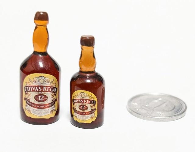 ミニチュア★シーバスリーガル★2本セット★色違いあります★ドールハウスに★ < おもちゃ ミニチュア★シーバスリーガル★2本セット★色違いあります★ドールハウスに★ < おもちゃの