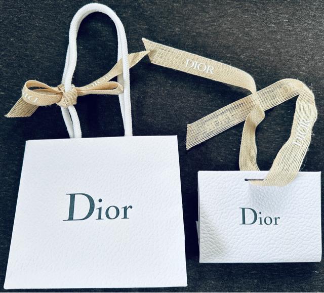 Dior ディオール ミニショッパー 紙袋 ホワイト 白 リボン付き < ブランド  Dior ディオール ミニショッパー 紙袋 ホワイト 白 リボン付き  < ブランドの