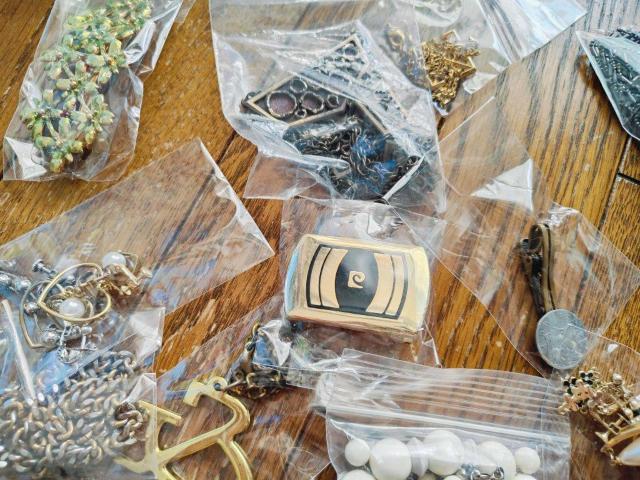 アクセサリー ネックレス ピアス イヤリング まとめ売り < 女性ファッション  アクセサリー ネックレス ピアス イヤリング まとめ売り < 女性ファッションの