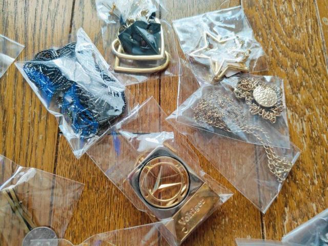 アクセサリー ネックレス ピアス イヤリング まとめ売り < 女性ファッション  アクセサリー ネックレス ピアス イヤリング まとめ売り < 女性ファッションの