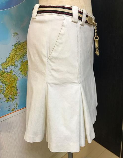 BURBERRY LONDON BLUE LABEL 38 白色 中古美品 < ブランド  BURBERRY LONDON BLUE LABEL 38 白色 中古美品 < ブランドの