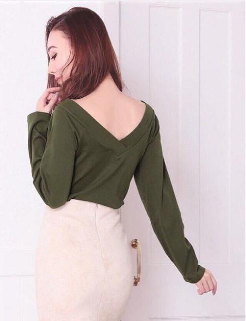 限定SALEセール●デコルテ綺麗【新品】2wey長袖 Vネックカットソー●カーキ 緑グリーン●XOXO < ブランド  限定SALEセール●デコルテ綺麗【新品】2wey長袖 Vネックカットソー●カーキ 緑グリーン●XOXO < ブランドの