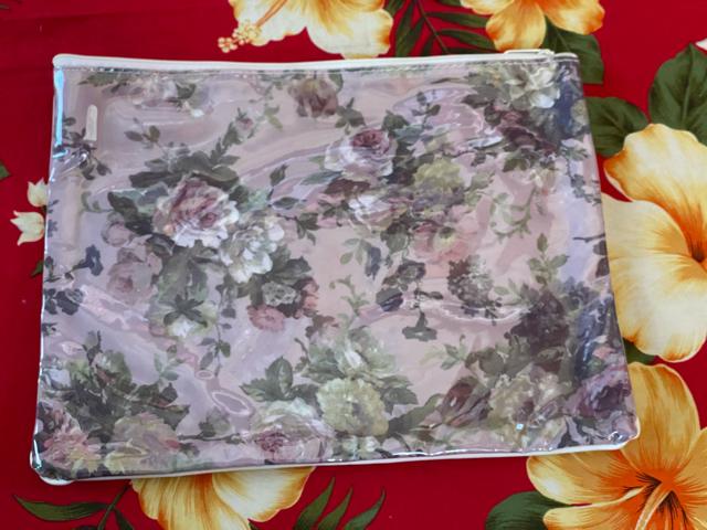 新品未使用☆アクシーズ☆フラットポーチ☆白×パープル☆ < ブランド 新品未使用☆アクシーズ☆フラットポーチ☆白×パープル☆ < ブランドの