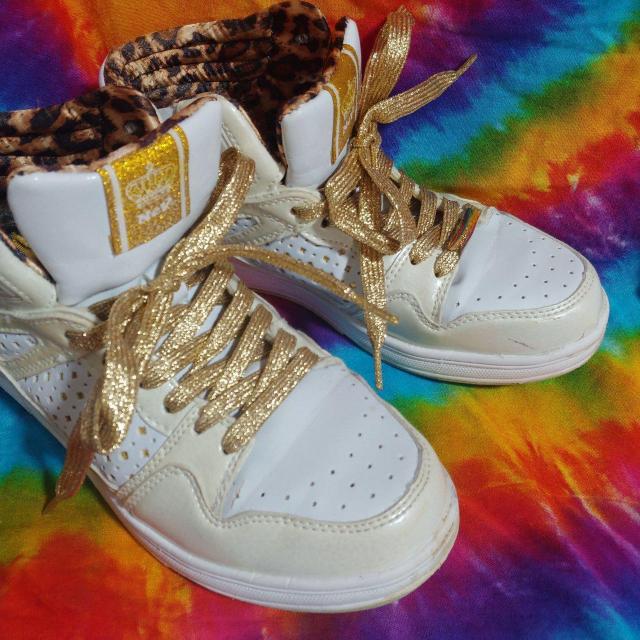 カッコ可愛いッ(*´艸`)豹柄内張り&ハイカットスニーカー□ヒョウ柄□ < 女性ファッション  カッコ可愛いッ(*´艸`)豹柄内張り&ハイカットスニーカー□ヒョウ柄□ < 女性ファッションの