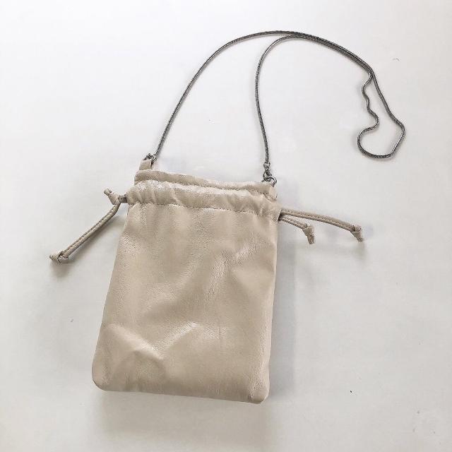 ◆巾着ショルダーバッグ◆2WAYタイプ*グレージュ*チェーン取り外し可能♪美品 < 女性ファッション  ◆巾着ショルダーバッグ◆2WAYタイプ*グレージュ*チェーン取り外し可能♪美品 < 女性ファッションの