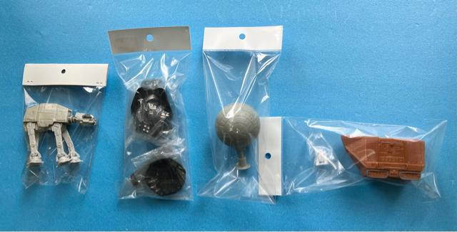 X^[EH[Y J ܂ 4 KFC P^bL[tCh`L AT-AT _[Xx[_[ fXX^[ ThN[[  Aj/R~bN/LN^[ 