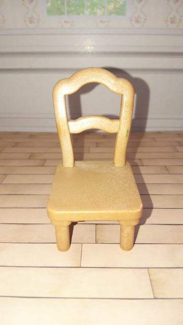 シルバニアファミリー家具椅子イスSylvanian Familiesドールハウス < おもちゃ  シルバニアファミリー家具椅子イスSylvanian Familiesドールハウス  < おもちゃの