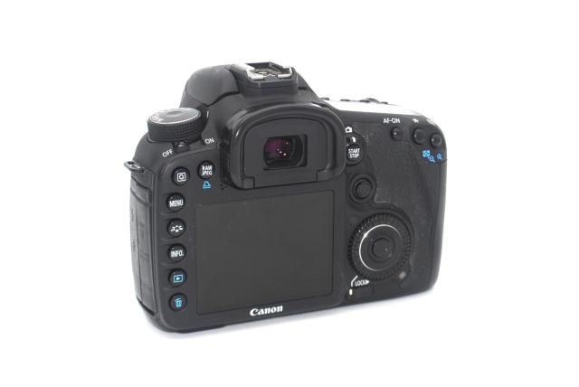 CF�J�[�h�t����Canon 7D �{�f�B�� �� �Ɠd/AV�� 