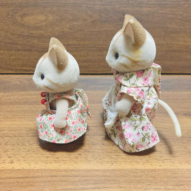 シルバニアファミリー シマネコ シマネコのお母さん シマネコの女の子 < おもちゃ シルバニアファミリー シマネコ シマネコのお母さん シマネコの女の子 < おもちゃの