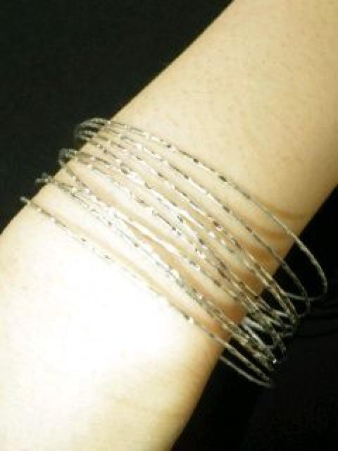 《New》DIVA系★ゴージャス★重ね付け*メタルバングル<シルバー>10本セット < 女性アクセサリー/時計  《New》DIVA系★ゴージャス★重ね付け*メタルバングル<シルバー>10本セット < 女性アクセサリー/時計の