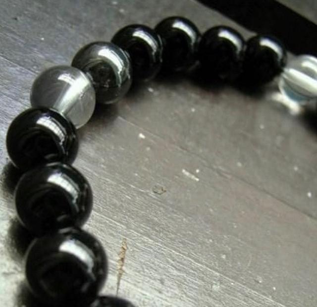 ☆厄除け 健康☆オニキスxヘマタイトx水晶ブレスレット 天然石 < 男性アクセサリー/時計 ☆厄除け 健康☆オニキスxヘマタイトx水晶ブレスレット 天然石 < 男性アクセサリー/時計の