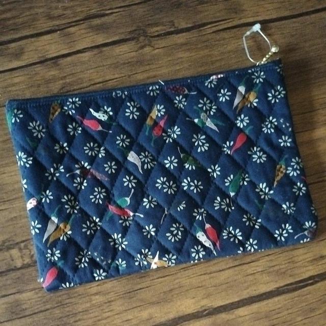新品 ポーチ 紺 唐辛子 14×20.5cm < 女性ファッション  新品 ポーチ 紺 唐辛子 14×20.5cm  < 女性ファッションの