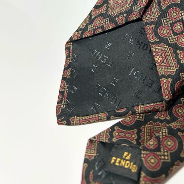 美品 FENDI フェンディ ネクタイ 花 柄 シルク < ブランド  美品 FENDI フェンディ ネクタイ 花 柄 シルク < ブランドの