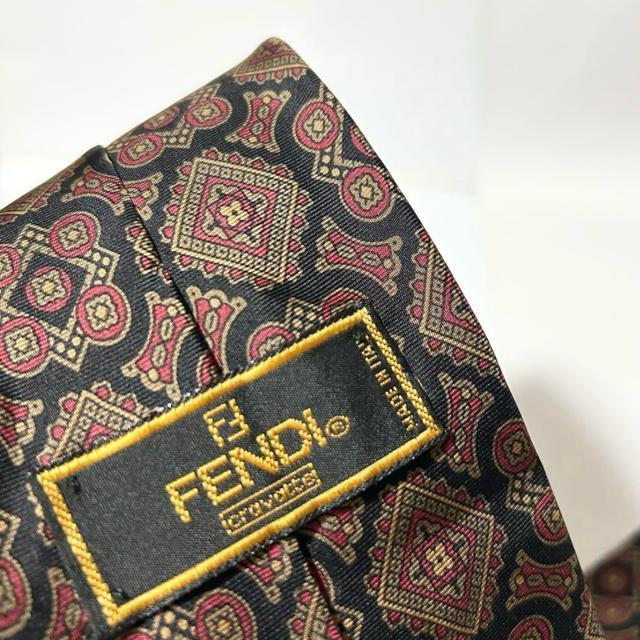 美品 FENDI フェンディ ネクタイ 花 柄 シルク < ブランド  美品 FENDI フェンディ ネクタイ 花 柄 シルク < ブランドの