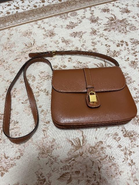 CELINEセリーヌMediumTabou Shoulder Bag/ミディアムタブーショルダーバッグ 阪急百貨店購入 < ブランド  CELINEセリーヌMediumTabou Shoulder Bag/ミディアムタブーショルダーバッグ 阪急百貨店購入  < ブランドの