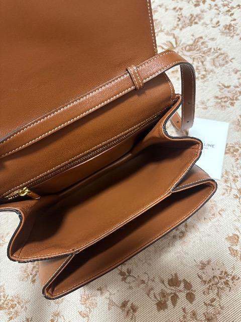 CELINEセリーヌMediumTabou Shoulder Bag/ミディアムタブーショルダーバッグ 阪急百貨店購入 < ブランド  CELINEセリーヌMediumTabou Shoulder Bag/ミディアムタブーショルダーバッグ 阪急百貨店購入 < ブランドの