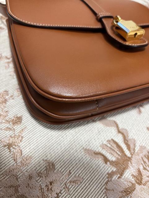 CELINEセリーヌMediumTabou Shoulder Bag/ミディアムタブーショルダーバッグ 阪急百貨店購入 < ブランド  CELINEセリーヌMediumTabou Shoulder Bag/ミディアムタブーショルダーバッグ 阪急百貨店購入 < ブランドの