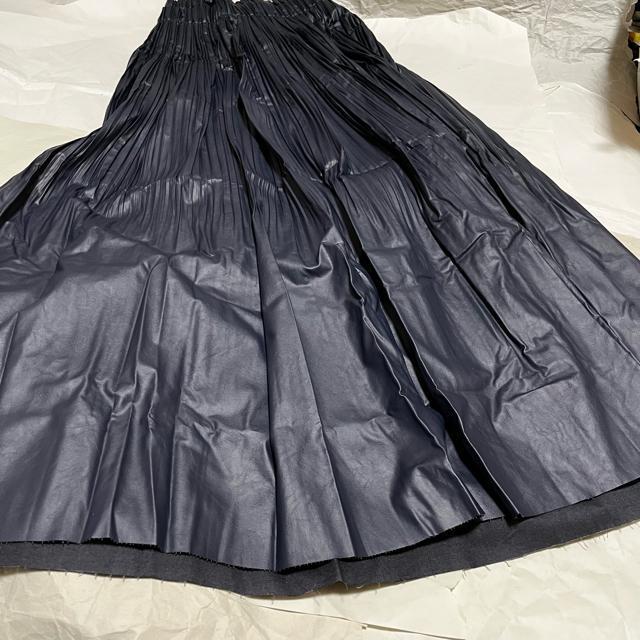 【ディニテコリエ】 フェイクレザー / ロング プリーツスカート / F 濃紺 < 女性ファッション 【ディニテコリエ】 フェイクレザー / ロング プリーツスカート / F 濃紺 < 女性ファッションの