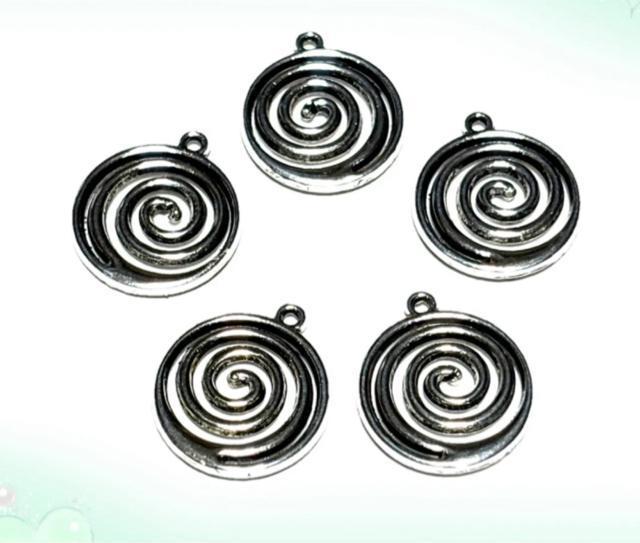 5011 銀色のグルグル渦巻き ペンダントトップ 5個 金属パーツ アクセサリーチャーム ハンドメイド材料 < ペット/手芸/園芸 5011 銀色のグルグル渦巻き ペンダントトップ 5個 金属パーツ アクセサリーチャーム ハンドメイド材料 < ペット/手芸/園芸の