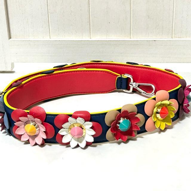 ���g�p�i FENDI �V�����_�[ �X�g���b�v���[ �t�����[���`�[�t 90cm �� �u�����h�� 