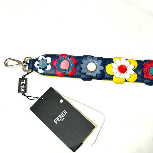 ���g�p�i FENDI �V�����_�[ �X�g���b�v���[ �t�����[���`�[�t 90cm �� �u�����h�� 