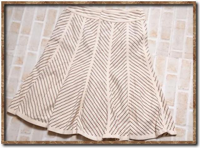 ナネットレポー 斜めストライプスカート オフホワイト < 女性ファッション  ナネットレポー 斜めストライプスカート オフホワイト < 女性ファッションの