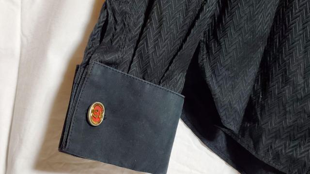 正規レア グッチ アンティーク インターロッキング GGロゴ アイコンエンブレムカフス mixカラー ラウンドボタン カフリンクス < ブランド  正規レア グッチ アンティーク インターロッキング GGロゴ アイコンエンブレムカフス mixカラー ラウンドボタン カフリンクス < ブランドの