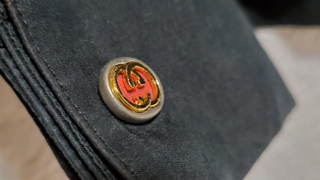 正規レア グッチ アンティーク インターロッキング GGロゴ アイコンエンブレムカフス mixカラー ラウンドボタン カフリンクス < ブランド  正規レア グッチ アンティーク インターロッキング GGロゴ アイコンエンブレムカフス mixカラー ラウンドボタン カフリンクス < ブランドの