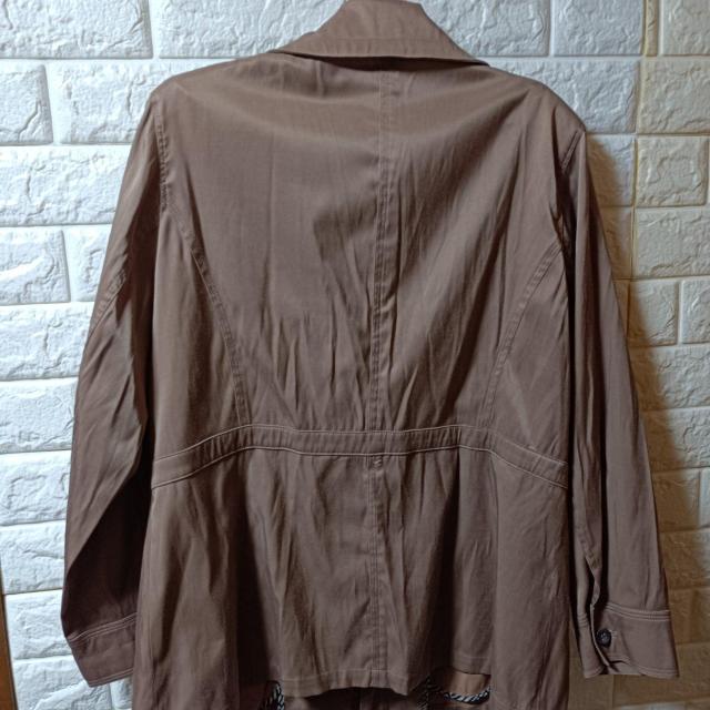 Lattimore★USED★光沢カフェブラウントレンチコート/13号 < 女性ファッション  Lattimore★USED★光沢カフェブラウントレンチコート/13号 < 女性ファッションの