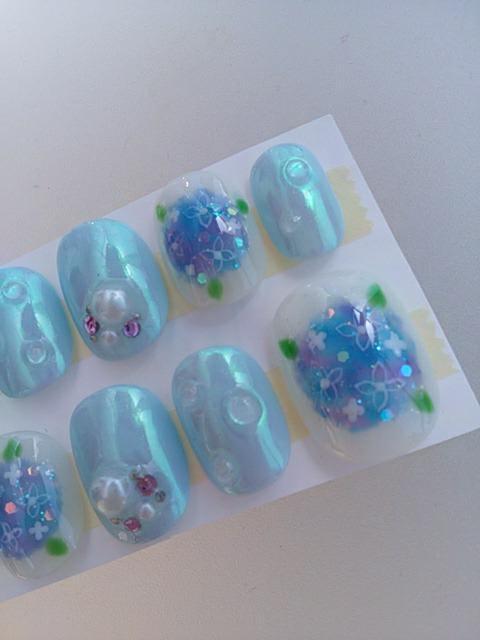 売り切りsale☆ジェルネイル.紫陽花&水滴.梅雨.ショート < 香水/コスメ/ネイル 売り切りsale☆ジェルネイル.紫陽花&水滴.梅雨.ショート < 香水/コスメ/ネイルの