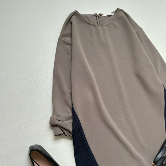 ◆美品◆switch◆バイカラー膝丈ワンピース◆ストレッチ素材◆カーキ◆綺麗め < 女性ファッション  ◆美品◆switch◆バイカラー膝丈ワンピース◆ストレッチ素材◆カーキ◆綺麗め < 女性ファッションの