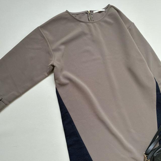 ◆美品◆switch◆バイカラー膝丈ワンピース◆ストレッチ素材◆カーキ◆綺麗め < 女性ファッション  ◆美品◆switch◆バイカラー膝丈ワンピース◆ストレッチ素材◆カーキ◆綺麗め < 女性ファッションの