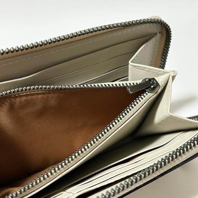 美品 COACH CJ739 エンボス シグネチャー ラウンドファスナー 長財布 < ブランド 美品 COACH CJ739 エンボス シグネチャー ラウンドファスナー 長財布 < ブランドの