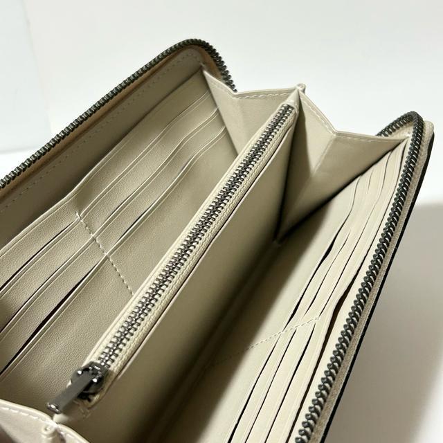 美品 COACH CJ739 エンボス シグネチャー ラウンドファスナー 長財布 < ブランド 美品 COACH CJ739 エンボス シグネチャー ラウンドファスナー 長財布 < ブランドの