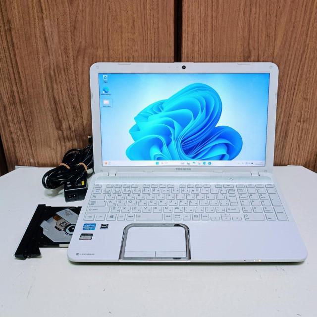 TOSHIBA dynabook Corei7 ������16GB SSD512GB Windows11 Web�J���� �u���[���C �� PC�{��/���Ӌ@��� 